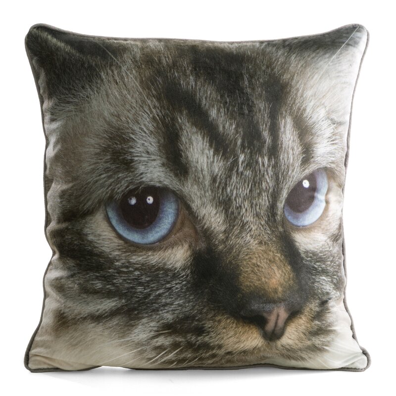 Poszewka velvet z kotem beżowa 45 x 45 cm – wprowadza przytulność