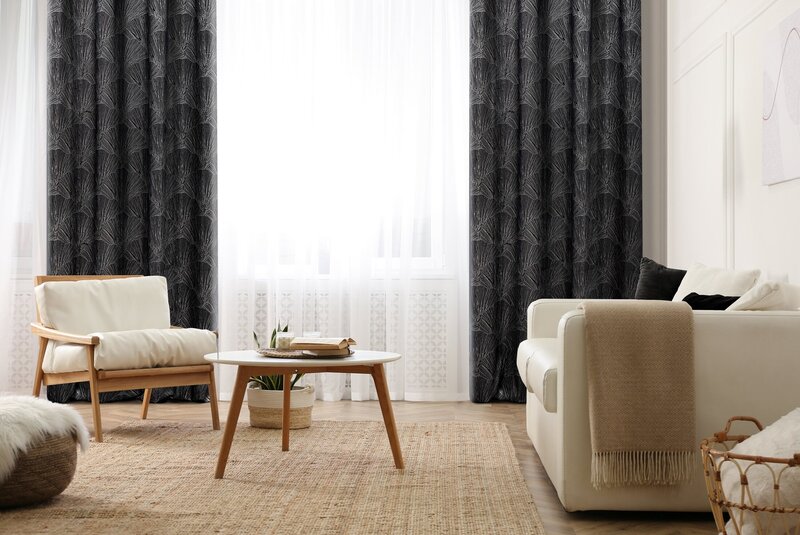 Zasłona welwetowa Goja czarna 140 X 250 cm – z błyszczącym wzorem