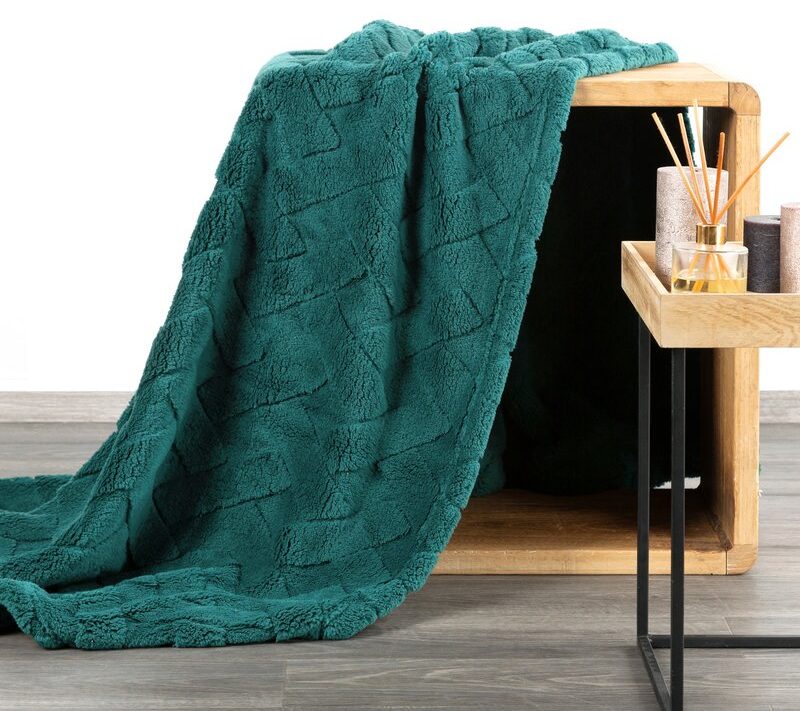 Koc flanelowy D91 CARO ciemnozielony 170 x 210 cm – ciepłe otulenie