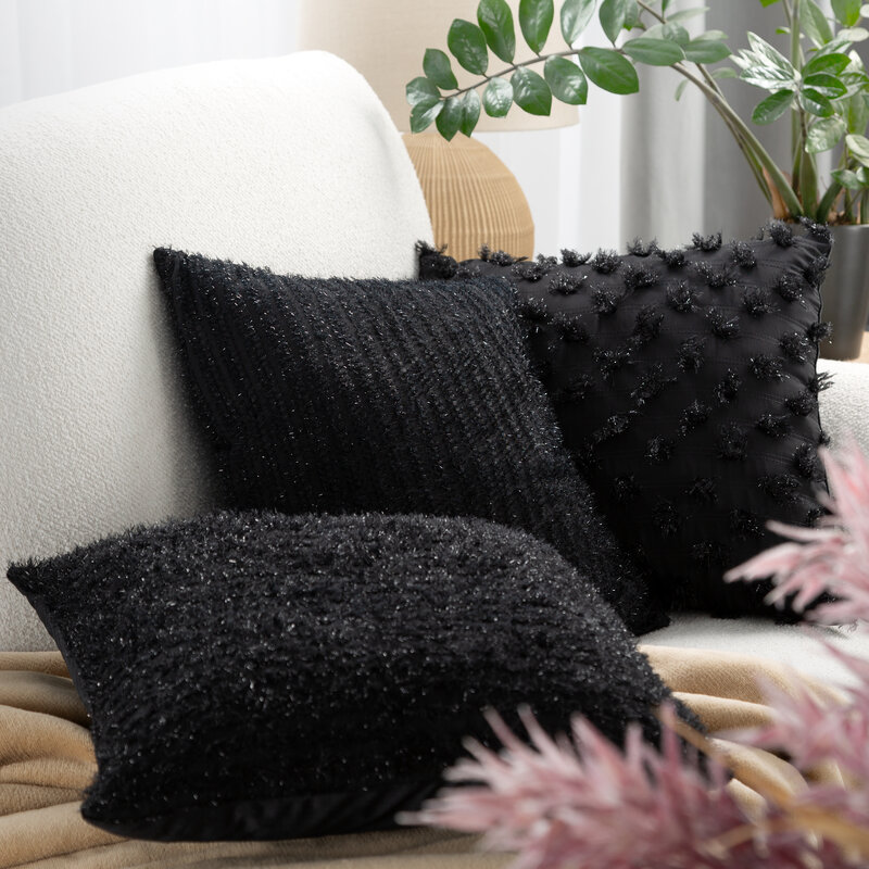 Poszewki Reina czarne 45 x 45 cm – dodają blasku wnętrzu