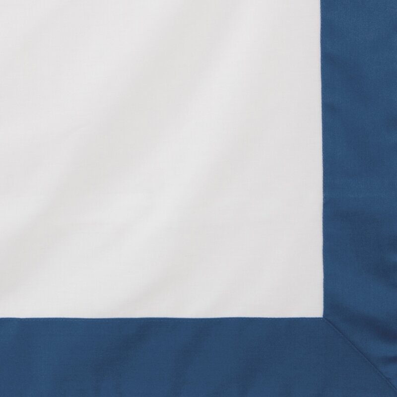 Pościel Laura biała 160 x 200 cm – stylowy akcent w sypialni