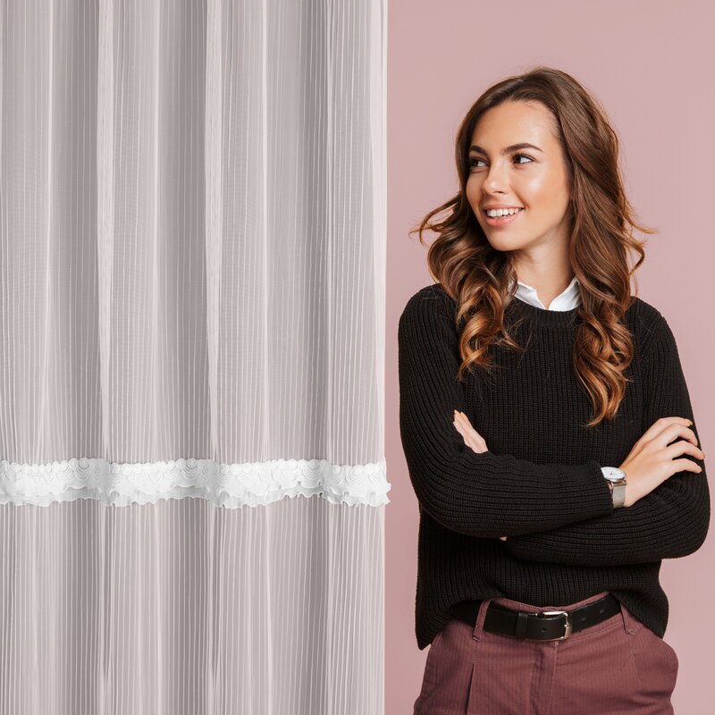 Firana gotowa Eliana biała 140 X 260 CM – delikatnie rozprasza światło