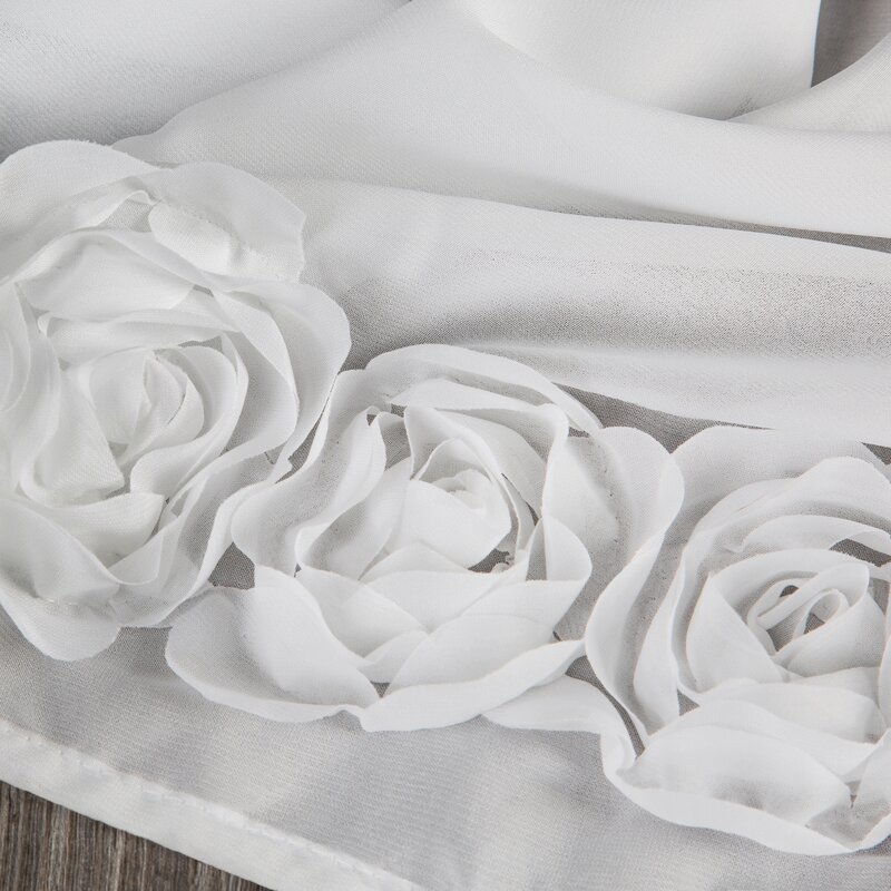Zasłona gotowa Roses biała 140 X 270 CM – rozjaśnia wnętrze