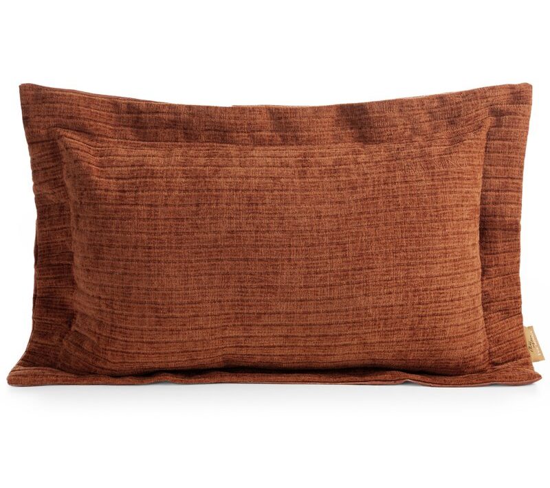 Poszewka velvet ceglasta 30 x 50 cm – wprowadza przytulność