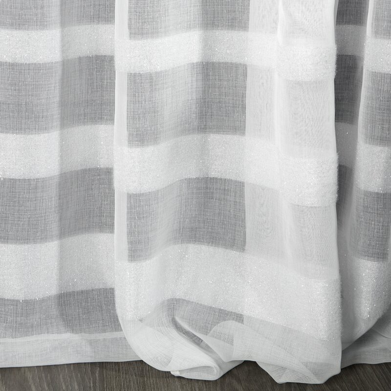 FIRANA GOTOWA EFIL NA TAŚMIE 295 X 250 CM BIAŁY