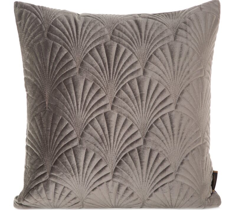 Poszewka velvet ciemnobeżowa 45 X 45 cm – dodaje przytulności