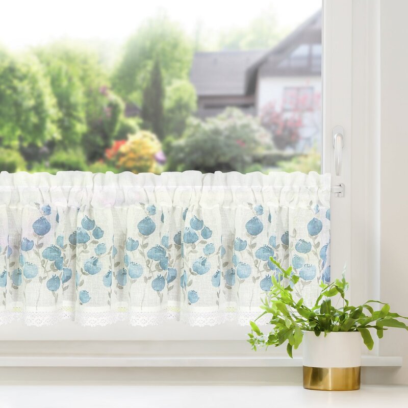 Zazdrostka gotowa biała 150 x 30 cm – subtelnie dekoruje
