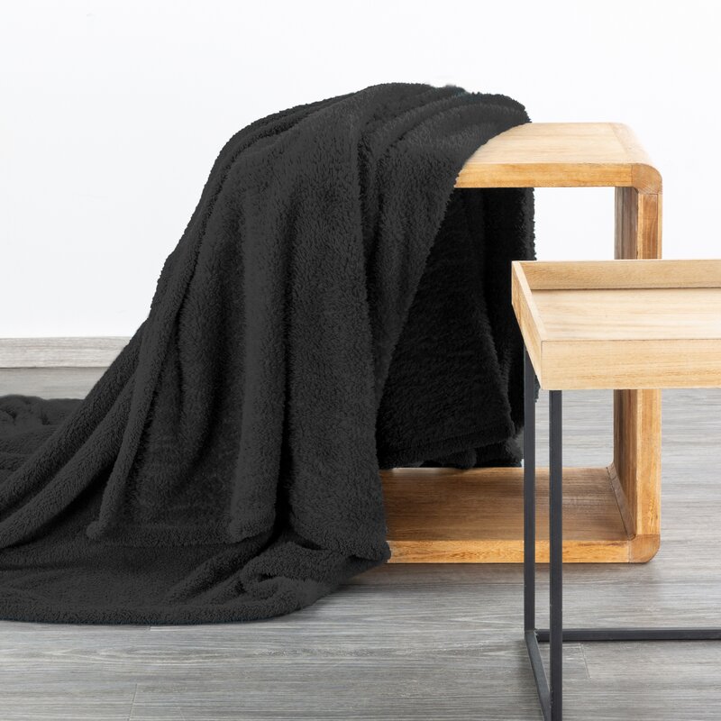 Koc flanelowy D91 Lori czarny 200 x 220 cm – miękki i przytulny