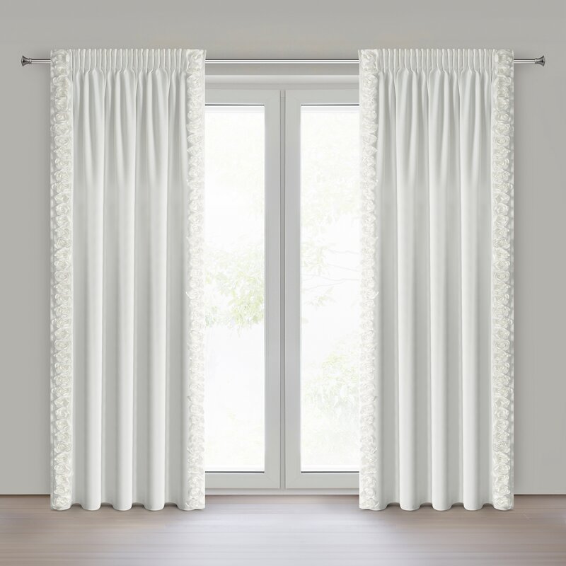 Zasłona gotowa Eva Minge Roses 14 kremowa 140 X 270 cm – welwetowa, łatwy montaż