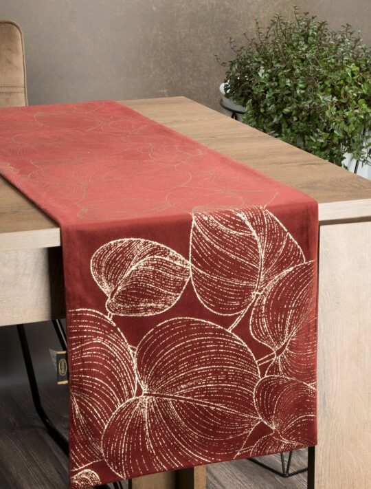 Obrus błyszczący ceglasty 35 x 140 cm – doda blasku stołowi