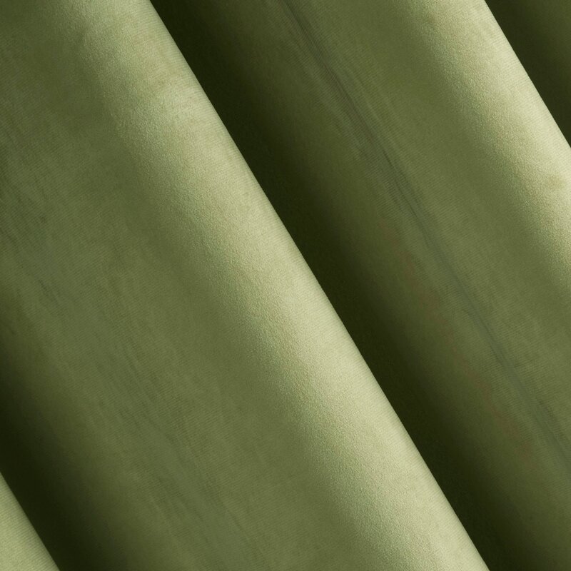 Zasłona gotowa Pierre ciemnooliwkowa 140 x 250 cm – zaciemnia wnętrze