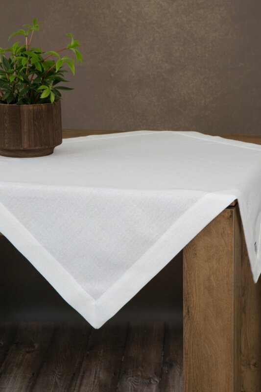 Obrus błyszczący Stella 2 biały 85 x 85 cm – rozjaśnia wnętrze