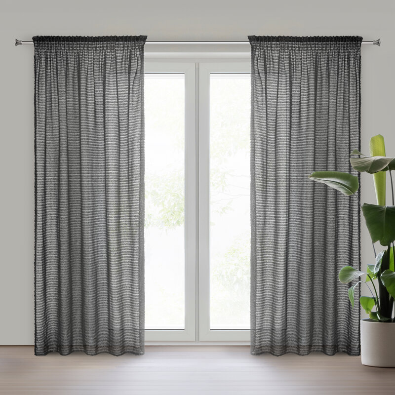 Zasłona gotowa Eva Minge czarna 135 x 270 cm – subtelne zaciemnienie