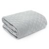 Narzuta Velvet srebrna 200 x 220 cm – doda blasku sypialni