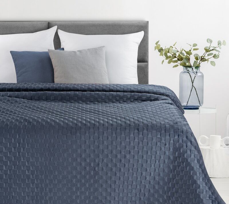 Narzuta Velvet Sofia 4 granatowa 220 x 240 cm – dodaje głębi wnętrzu