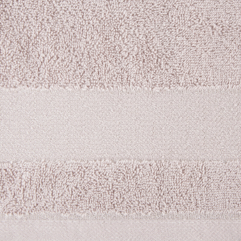 Ręcznik Nessy pudrowy róż 30 x 50 cm – delikatny dla skóry