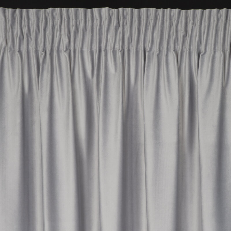 Zasłona gotowa Mariela srebrna 140 x 270 cm – doda blasku wnętrzu