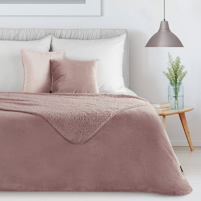 Koc Tedy pudrowy róż 150 X 200 CM – miękki i dwustronny
