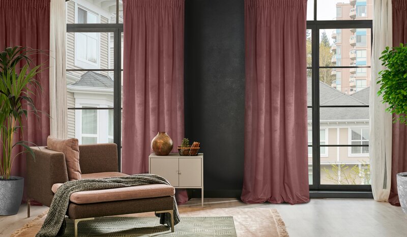 ZASŁONA GOTOWA D91 ROSA NA TAŚMIE 140 X 270 CM CIEMNORÓŻOWY