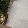 Obrus Stella 2 srebrny 145 x 280 cm – doda blasku spotkaniom