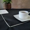 Bieżnik Dorita czarny 40X140 – na uroczyste kolacje