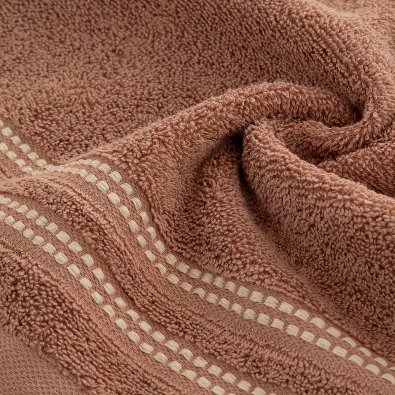 Ręcznik Ally ceglasty 70 x 140 cm – chłonny frotte