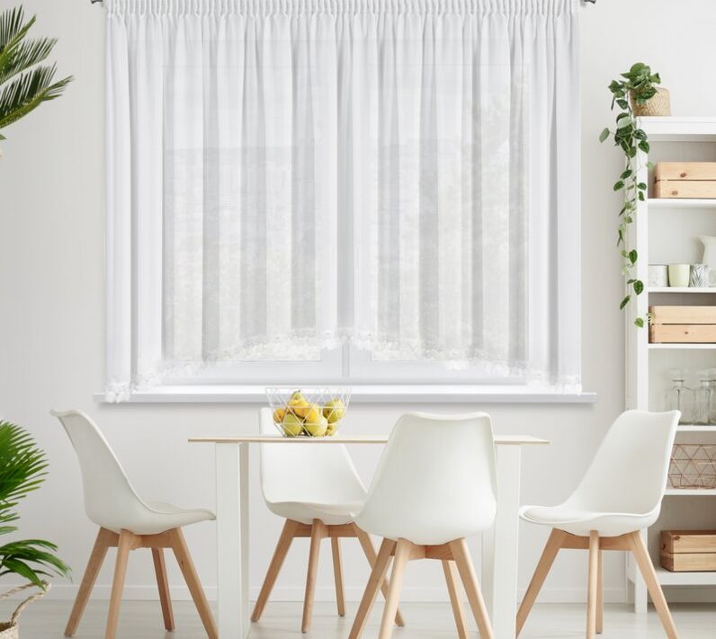 Firana gotowa Loreta biała 400 x 160 cm – rozjaśnia wnętrze
