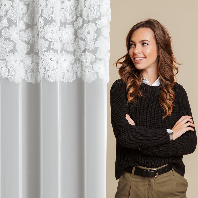 Zasłona gotowa Eva Minge biała 140 x 250 cm – wprowadza lekkość