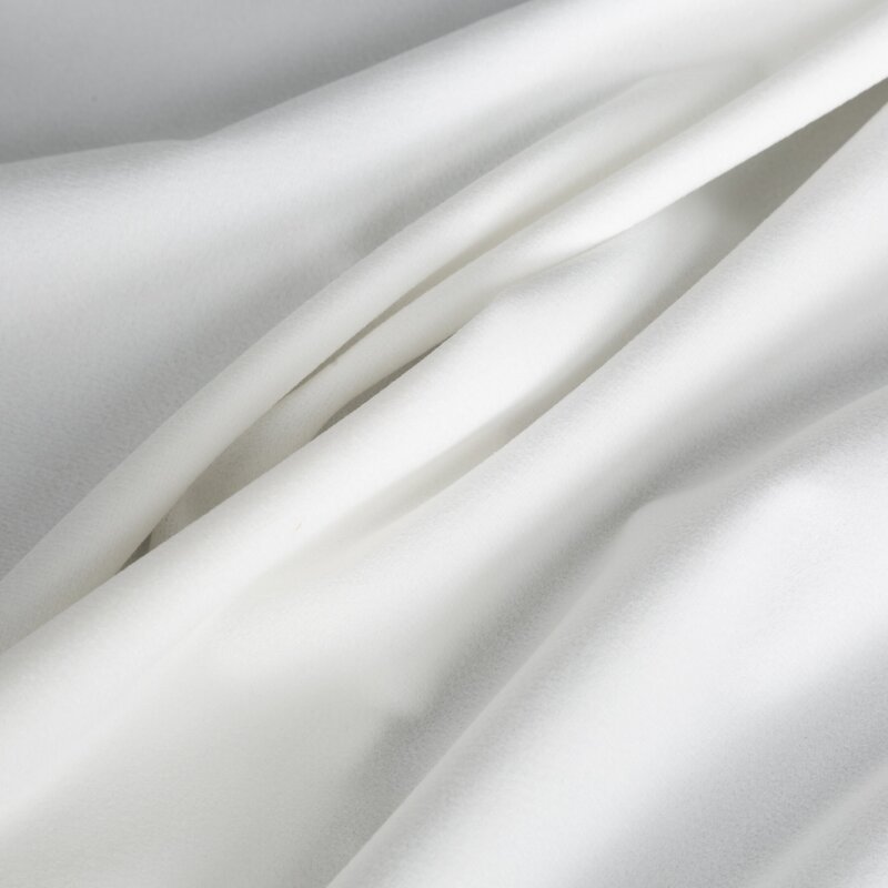Zasłona gotowa Pierre biała 140 x 250 cm – zaciemniająca sypialnię