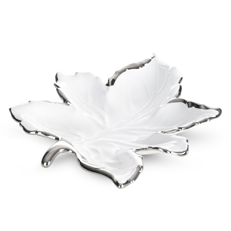 Patera ceramiczna Abbi w kształcie liścia biała 28 X 30 X 5 CM – do salonu i przedpokoju