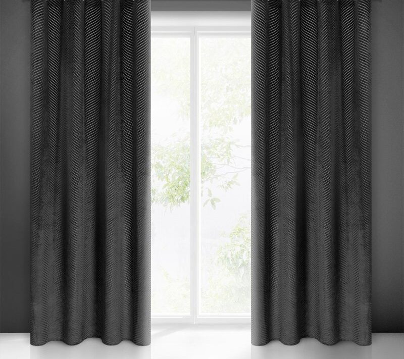 Zasłona gotowa Lussi czarna 140 X 250 CM – zapewnia prywatność