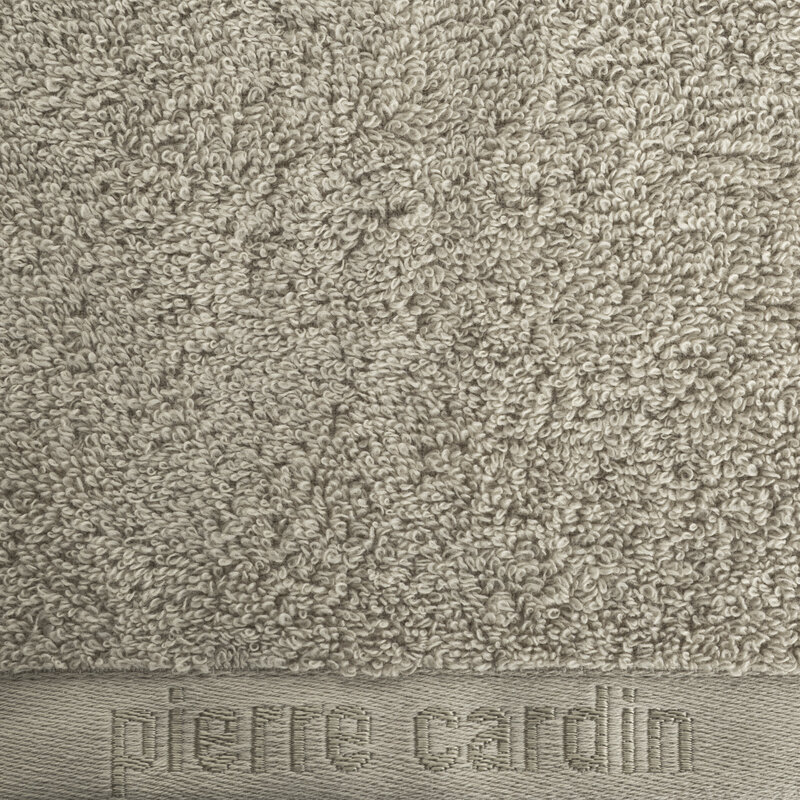 Komplet ręczników Pierre Cardin EVI jasnobeżowy 40 X 34 X 9 CM – miękkie i chłonne