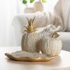 Figurka ceramiczna Moli srebrna 12 x 12 x 21 cm – doda blasku wnętrzu