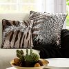 Poszewka Eva brązowa 60 x 60 cm – doda charakteru wnętrzu