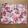 Obrus welwetowy różowy 30 x 40 cm – doda uroku Twojemu stołowi