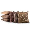 Poszewka Blink ciemnobrązowa 45 x 45 cm – doda blasku wnętrzu