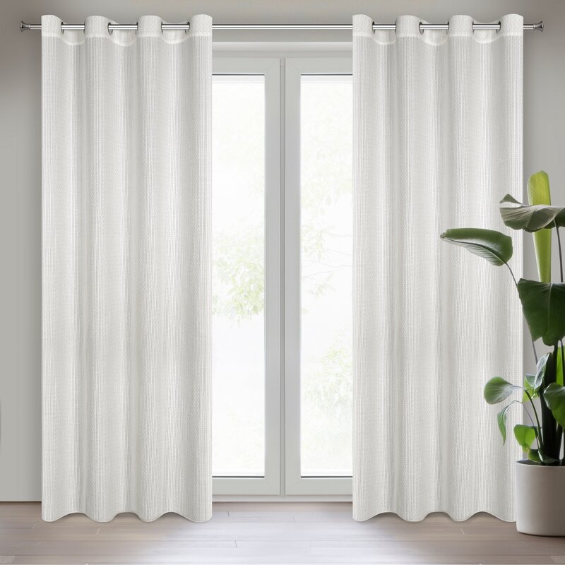 Zasłona gotowa biała 140 x 250 cm – dodaje wnętrzu lekkości
