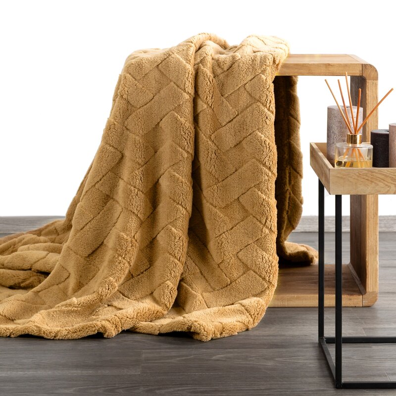 Koc flanelowy Caro miodowy 200 x 220 cm – idealny na relaks