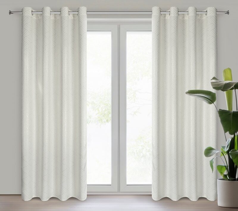 Zasłona gotowa Oleta biała 140 x 250 cm – rozprasza światło