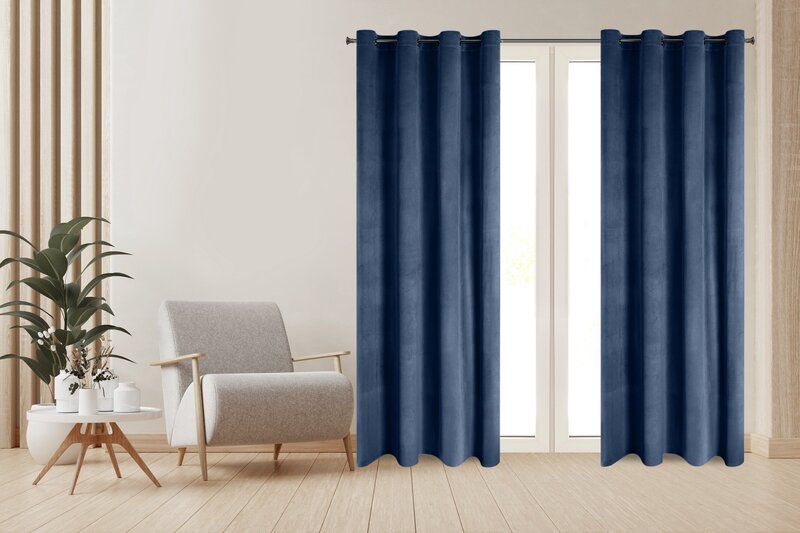 Zasłona gotowa Darla granatowa 140 x 250 cm – zaciemniająca sypialnię