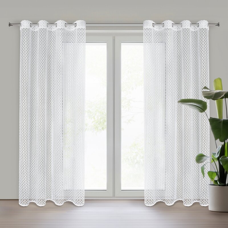 Firana gotowa IZA biała 140 x 250 cm – rozświetla wnętrze