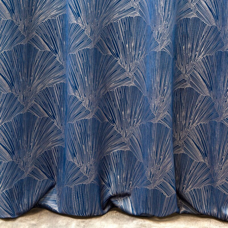 Zasłona gotowa Pierre Cardin granatowa 140 x 250 cm – zaciemnia pomieszczenie