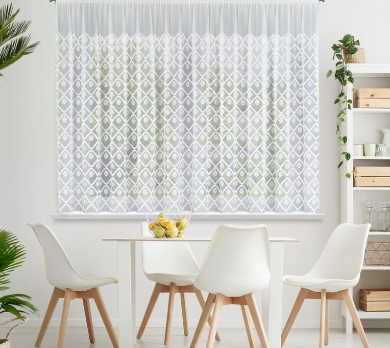 Firana gotowa biała 350 x 140 cm – subtelnie rozjaśnia