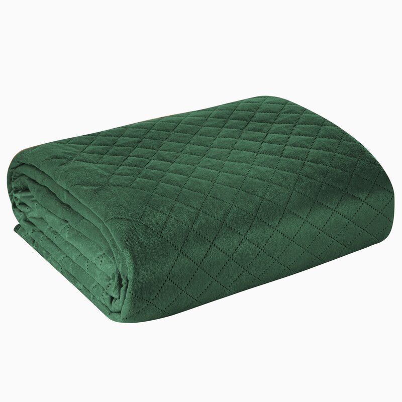 Narzuta Velvet ciemnozielona 170 x 210 cm – doda przytulności