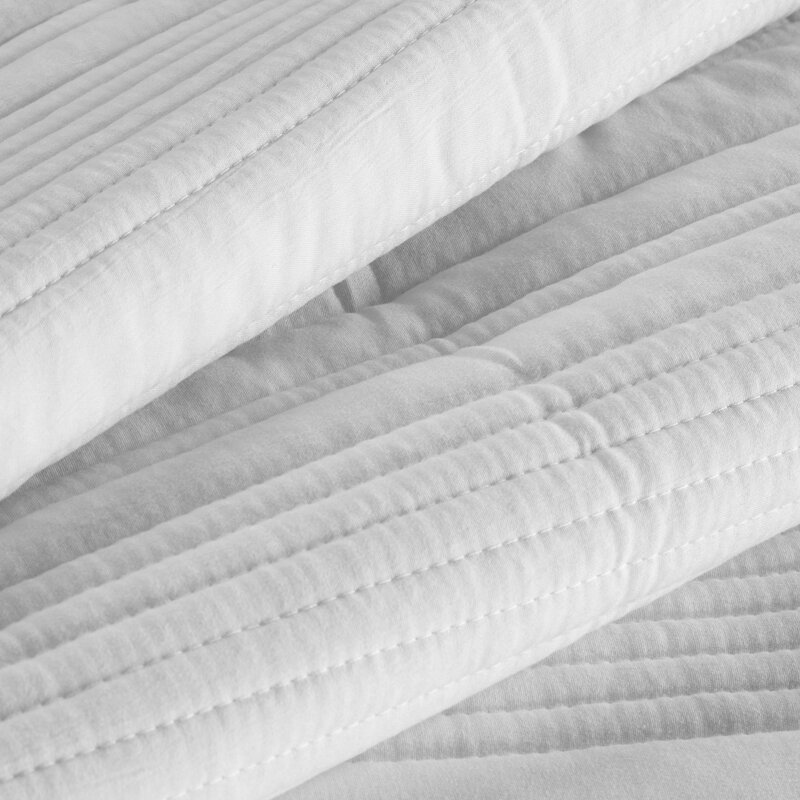 Narzuta Tara biała 170 x 210 cm – dodaje przytulności