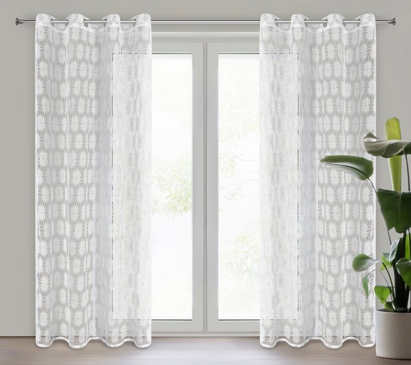 Firana gotowa Rozi biała 140 x 250 cm – rozświetla wnętrze