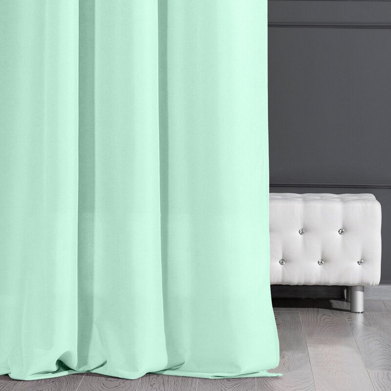 Zasłona gotowa Adore jasnomiętowa 140 x 250 cm – wprowadza harmonię