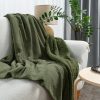 Koc flanelowy Tedy oliwkowy 200 x 220 cm – otuli miękkością