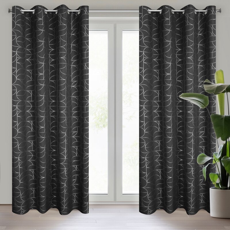 Zasłona gotowa Evi czarna 140 x 250 cm – zaciemnia pomieszczenie