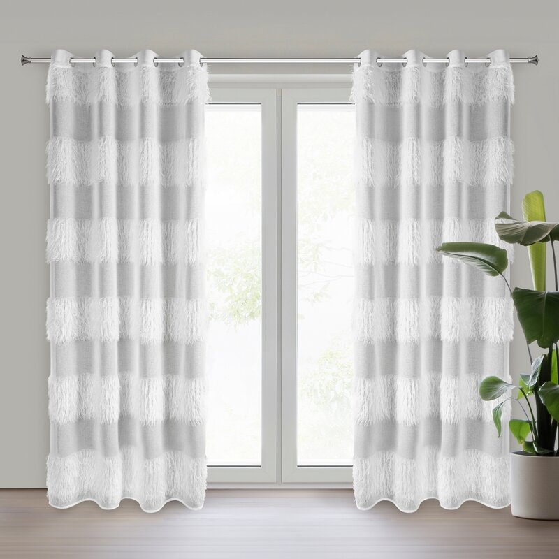 Firana gotowa Margaret 1 biała 140 X 250 cm – z delikatną aplikacją